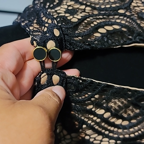 Sloan & Sadie Lace Top XL - Picture 6 of 7